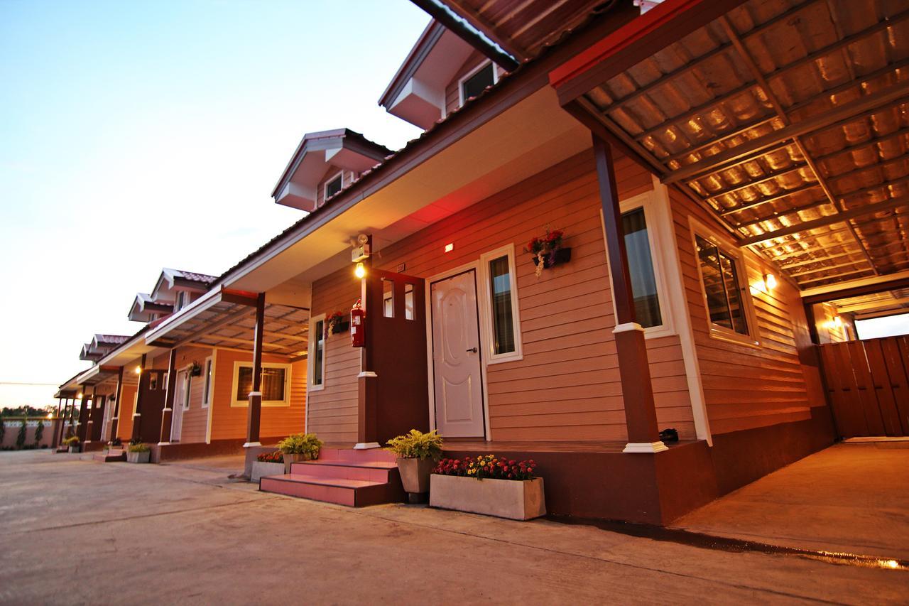 Rojanavee Resort Nakhon Nayok Esterno foto