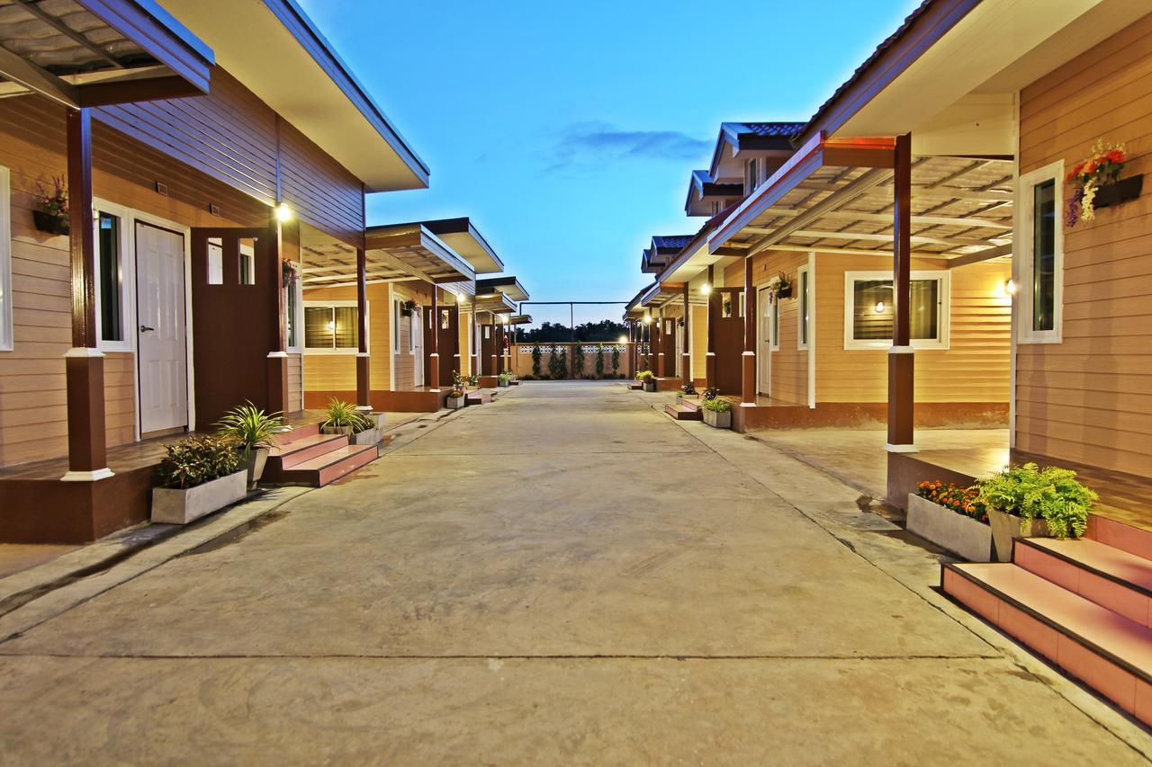 Rojanavee Resort Nakhon Nayok Esterno foto